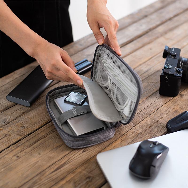 Double Layer Cable Storage Bag - Electronics Gadgets Bag recension och pris